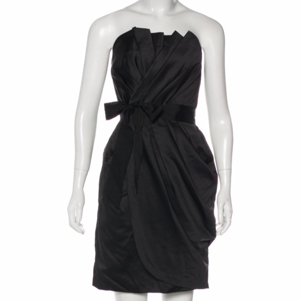 White by Vera Wang strapless ruched cocktail or party minidress